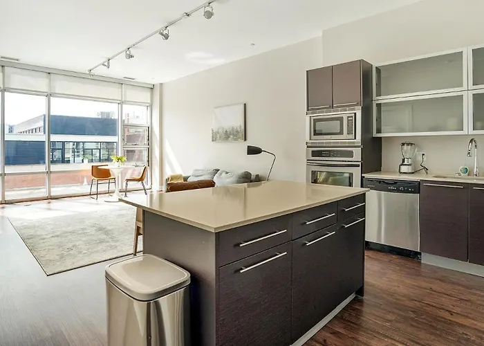 Landing Modern 2Bd Gym Rooftop Lounge Chicago