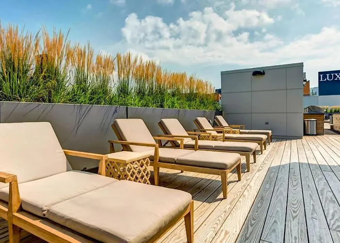 Апартаменты Landing Modern 2Bd Gym Rooftop Lounge Чикаго